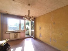 For sale an apartment for renovation in Sosnowiec
